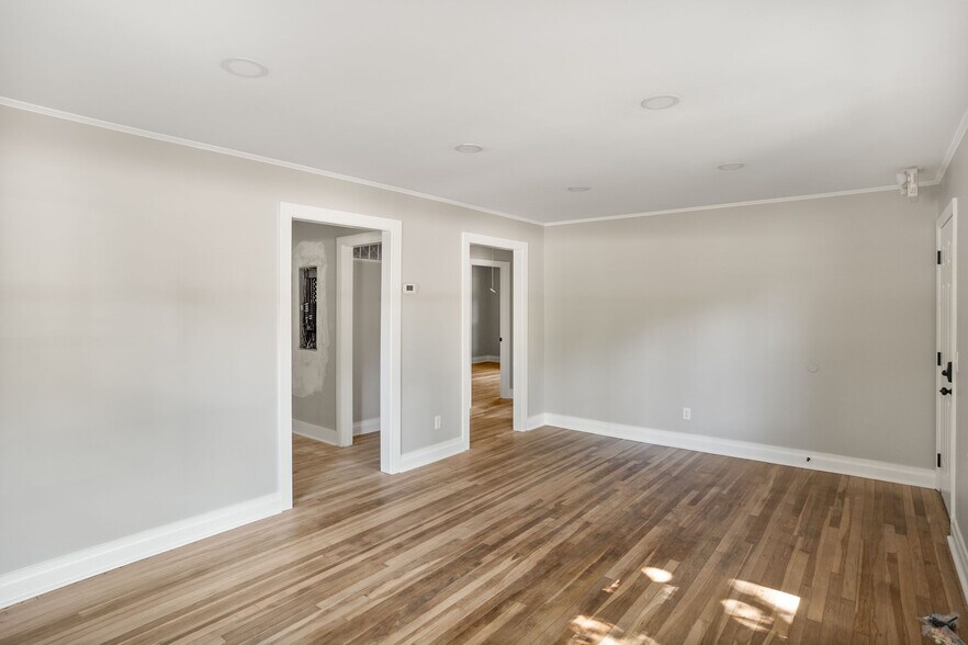 More Photos Of 67 Sams Point Rd, Beaufort General Retail For Sale