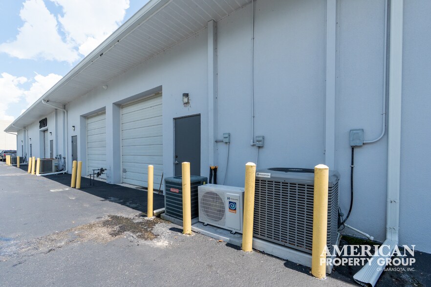 More Photos Of 20020 Veterans Blvd, Port Charlotte Office For Sale