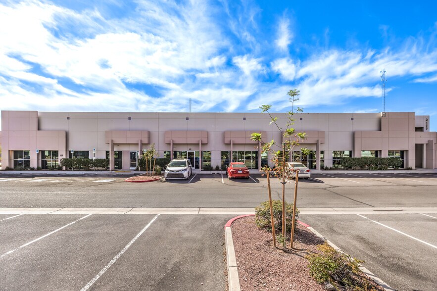 More Photos Of 2455 W Cheyenne Ave, North Las Vegas Light Manufacturing For Lease