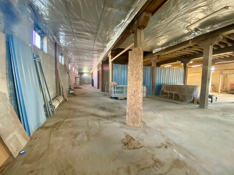 More Photos Of 260 W Stroud St, Randolph Warehouse For Sale