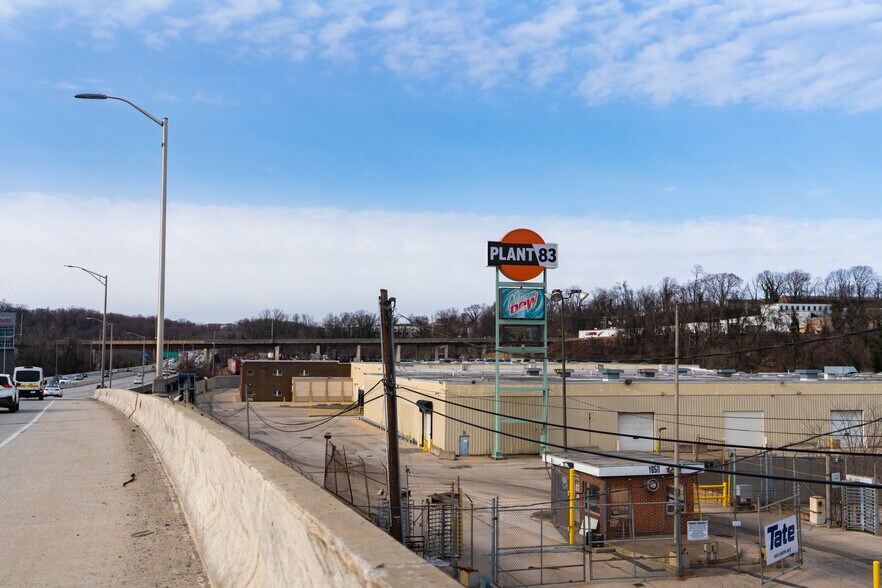 More Photos Of 1650 Union Ave, Baltimore Manufacturing For Lease