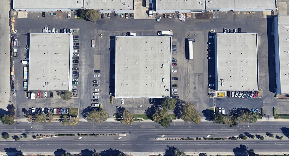 More Photos Of 2353 Industrial Pky W, Hayward Flex For Lease