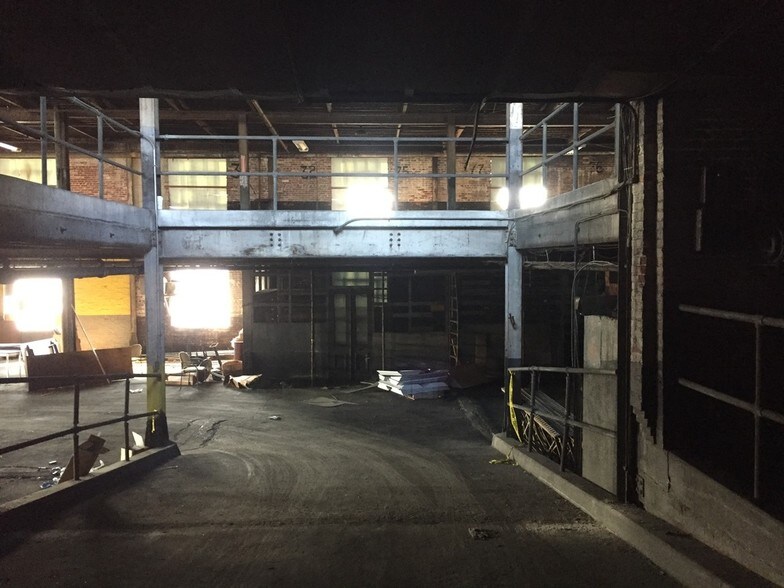 More Photos Of 722 Spring St, Reading Manufacturing For Sale