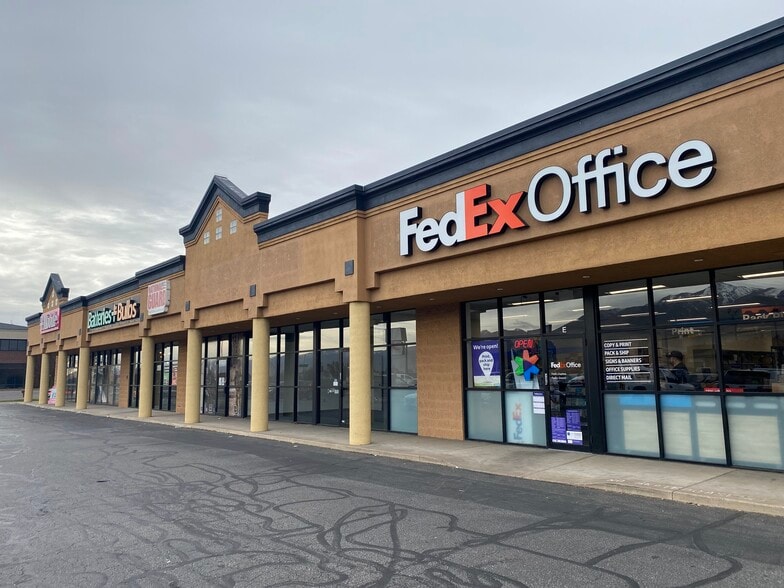 More Photos Of 957 N Main St, Layton Unknown For Lease