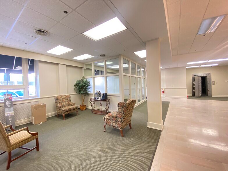 More Photos Of 118 N Liberty St, Jackson Coworking Space