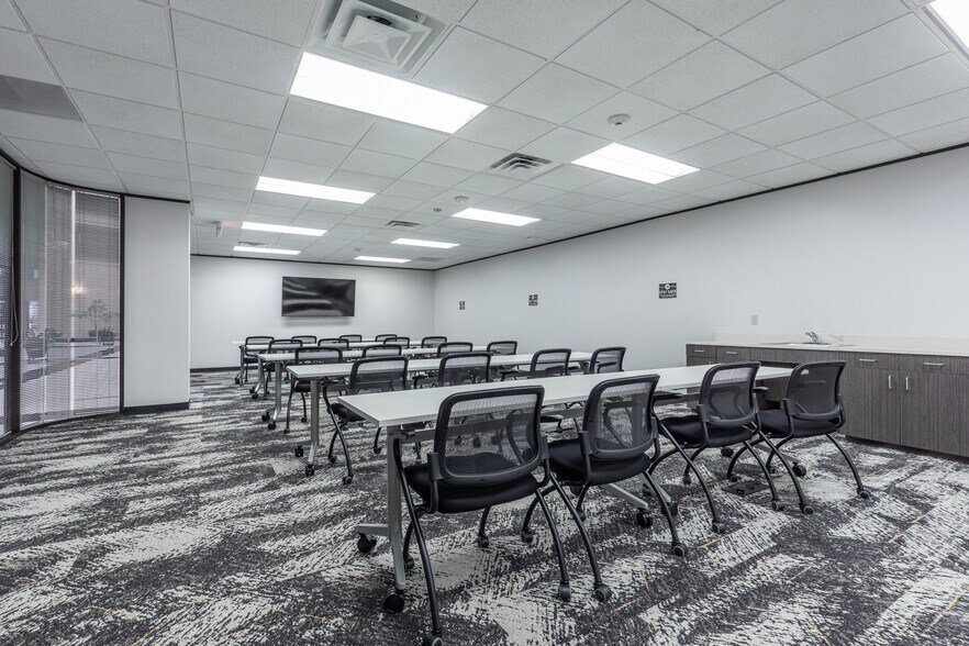 More Photos Of 16340 Park Ten Place Dr, Houston Office For Lease