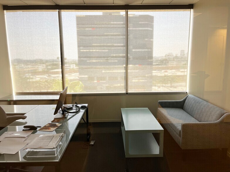 More Photos Of 11111 Santa Monica Blvd, Los Angeles Office For Lease