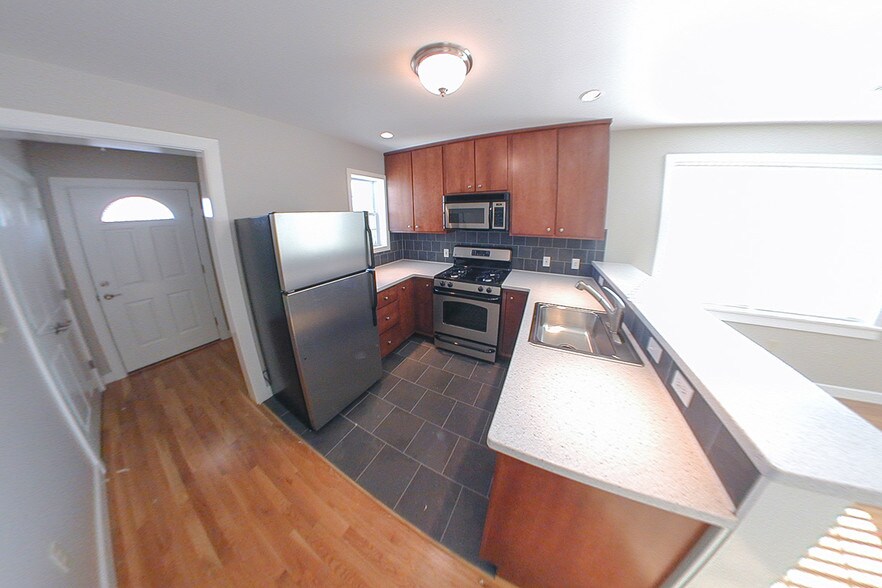 More Photos Of 123 Garrett Ave, Bryn Mawr Apartments For Sale