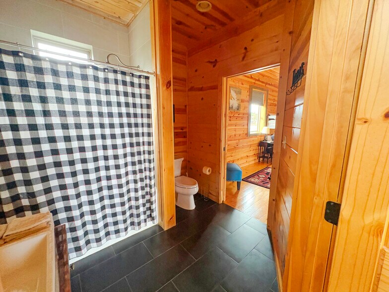 More Photos Of 433 Red Hawk Way, Gatlinburg Specialty For Sale