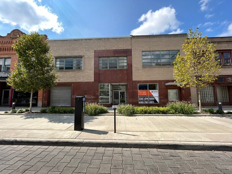 More Photos Of 366-368 S Main St, Akron Office For Sale