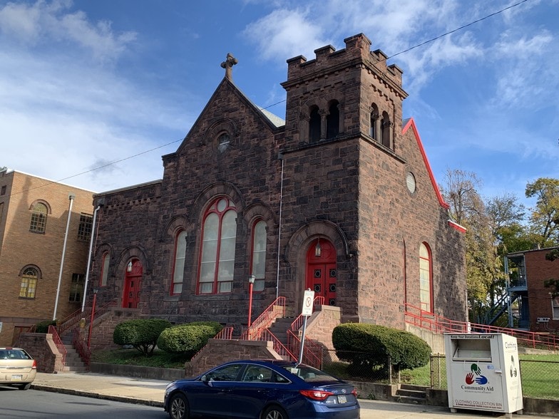 Primary Photo Of 2111 N 4th St, Harrisburg Religious Facility For Sale