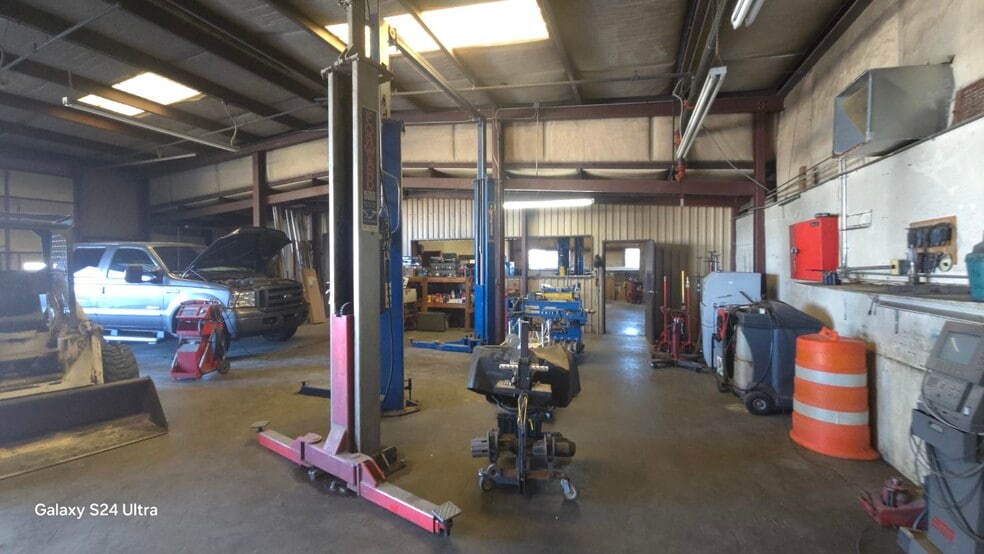 More Photos Of 8195 E Manley Dr, Prescott Valley Auto Repair For Sale