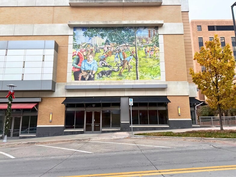 More Photos Of 3201 Farnam St, Omaha General Retail For Lease