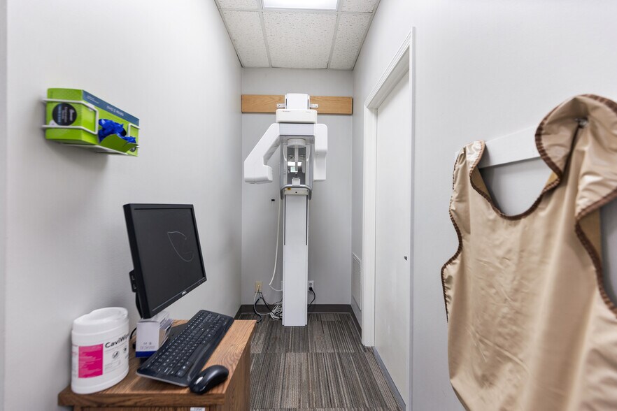 More Photos Of 5676 W Skelly Dr, Tulsa Medical For Sale