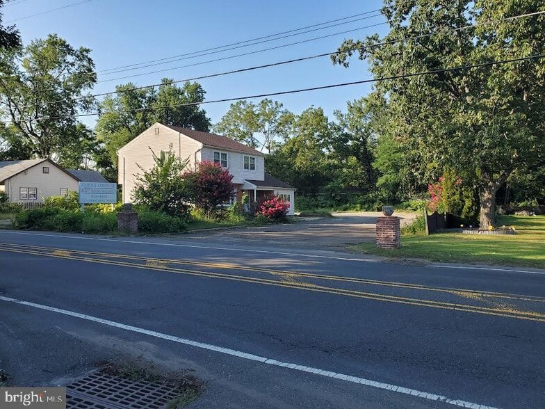 More Photos Of 108 Juliustown Rd, Browns Mills Storefront Retail Residential For Sale