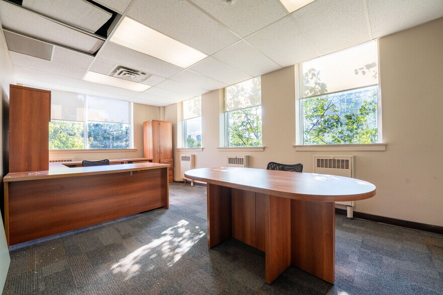 More Photos Of 500 Macpherson Av, Toronto General Retail For Lease