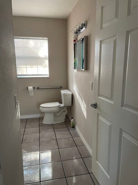 More Photos Of 200 Congress St, Oldsmar Office For Sale