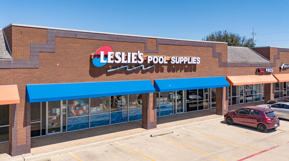 More Photos Of 6601 Watauga Rd, Watauga Unknown For Lease