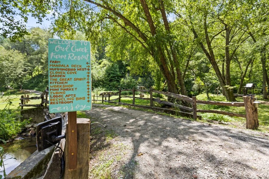 More Photos Of 32 Owl Creek Rd, Murphy Trailer Camper Park For Sale