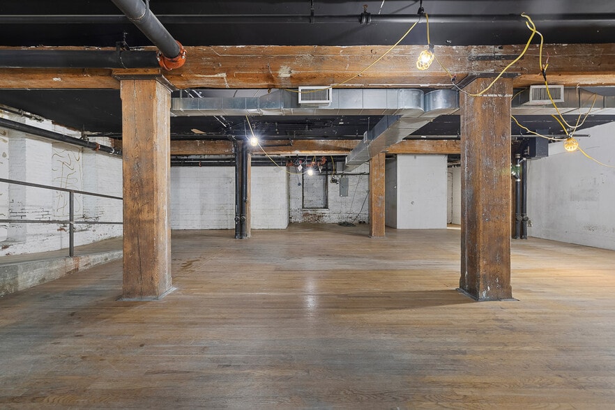 More Photos Of 81 Washington St, Brooklyn Apartments For Lease