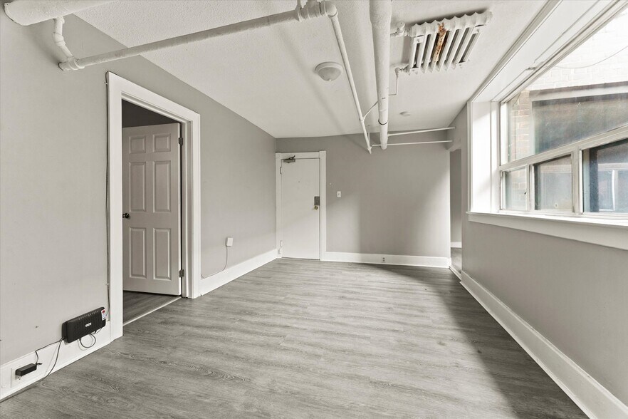 More Photos Of 581 Cataraqui St, Windsor Apartments For Sale