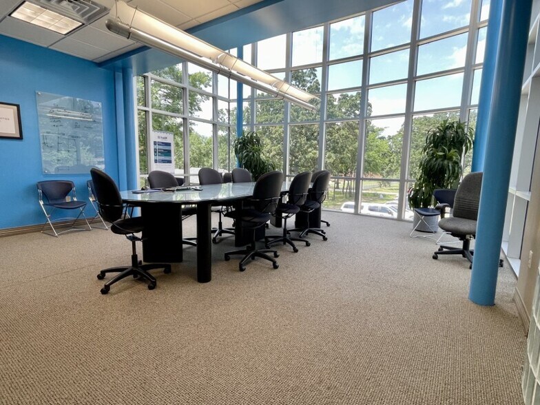 More Photos Of 5704 Euper Ln, Fort Smith Loft Creative Space For Sale