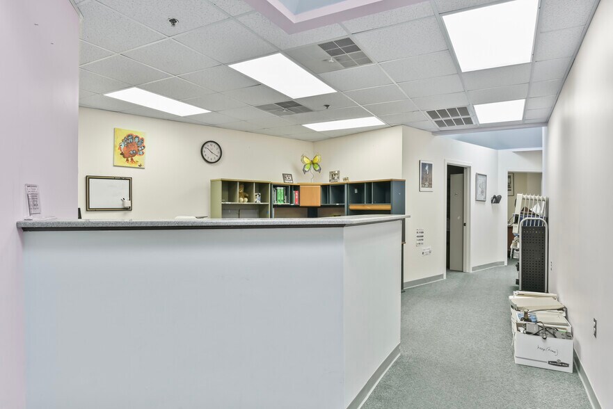 More Photos Of 845 N Main St, Providence Medical For Sale