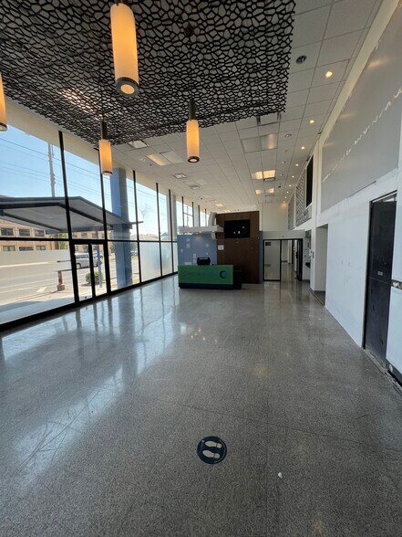 More Photos Of 3308 Tulane Ave, New Orleans Medical For Lease