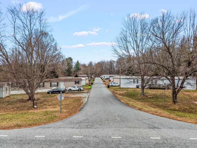 Primary Photo Of 1059 Eller Rd, Lexington Manufactured Housing Mobile Home Park For Sale