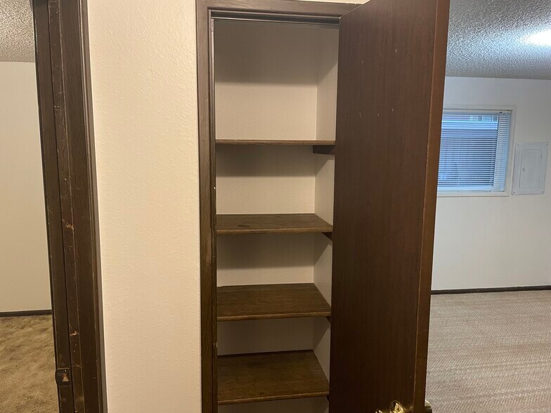 More Photos Of 1568 Minor Rd, Kelso Apartments For Sale