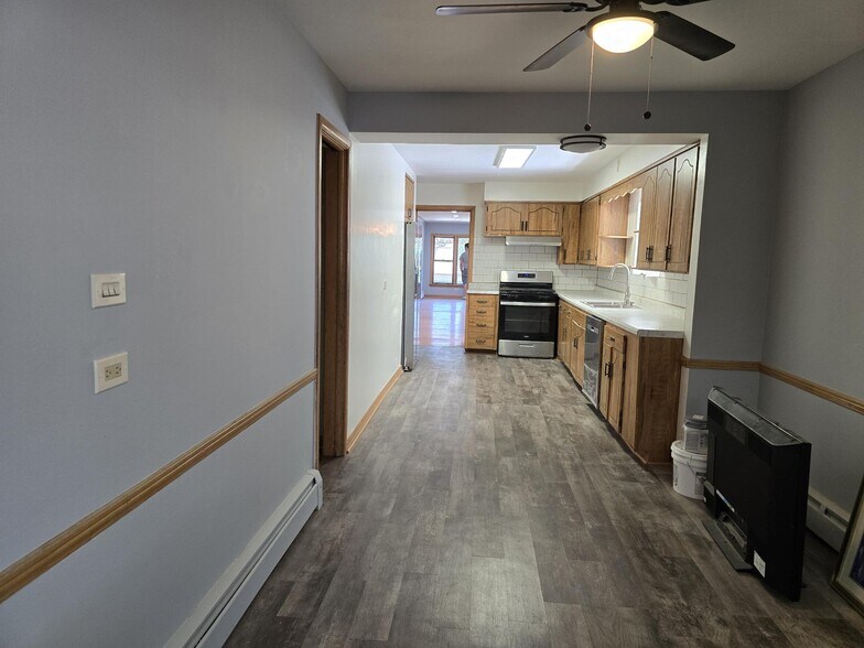 More Photos Of 6444 N Central Ave, Chicago Office For Sale