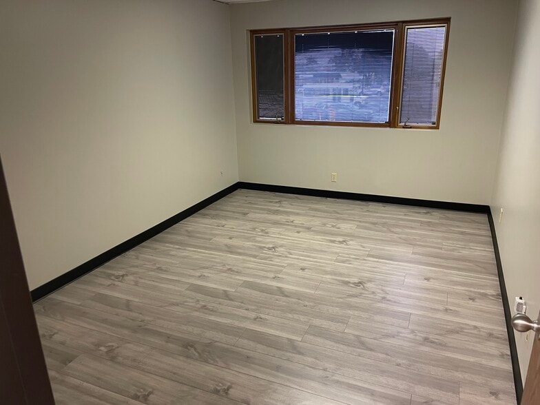 More Photos Of 12480 W 62nd Ter, Shawnee Medical For Lease