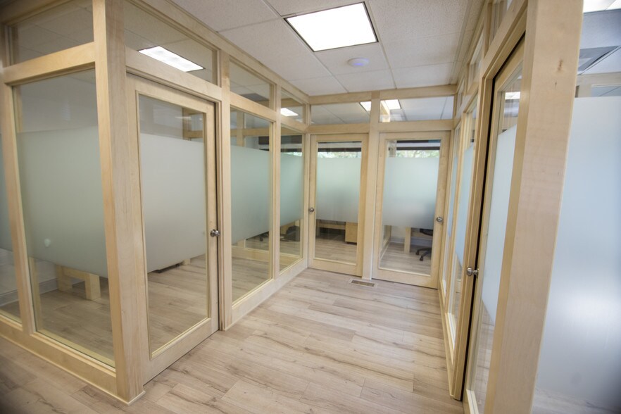 More Photos Of 30 W Park Pl, Morristown Office For Lease