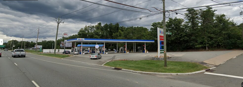 Primary Photo Of 261 State Rt 17, Mahwah General Retail For Lease