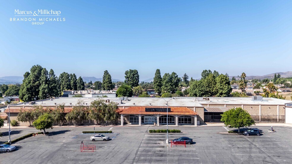 More Photos Of 2695 Cochran St, Simi Valley Freestanding For Sale