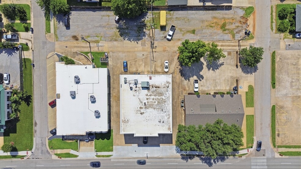 More Photos Of 4509 N Classen Blvd, Oklahoma City Office For Sale