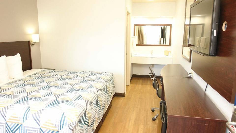 More Photos Of 6508 U.S. 49, Hattiesburg Hotel For Sale