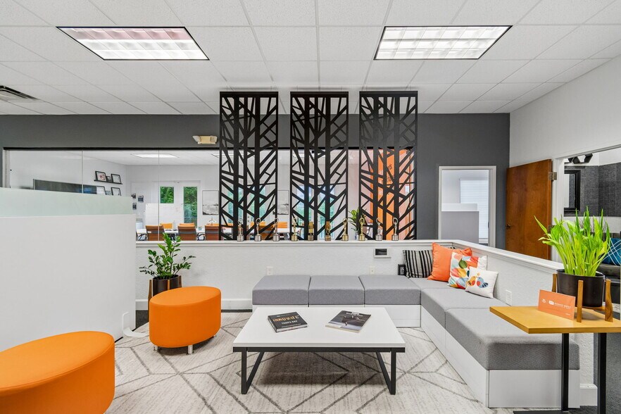 More Photos Of 6730 W Linebaugh Ave, Tampa Office For Lease