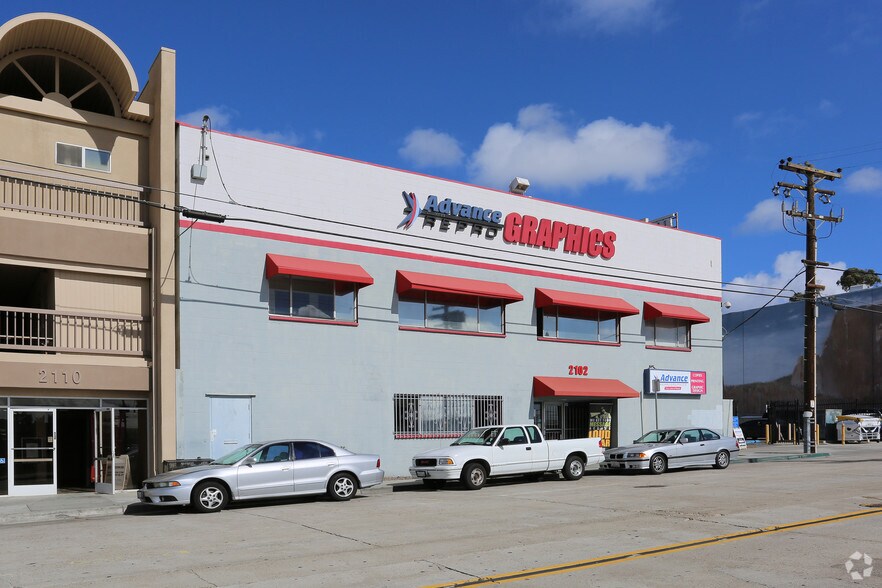 More Photos Of 2102 Hancock St, San Diego Showroom For Lease