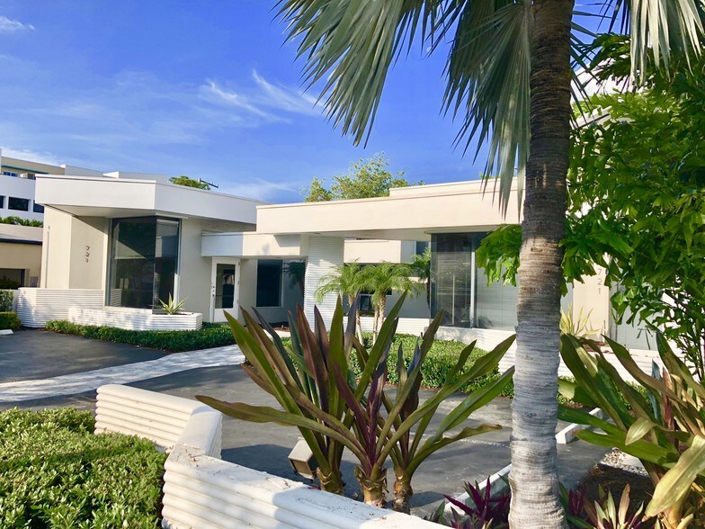 Primary Photo Of 721 NE 3rd Ave, Fort Lauderdale Office For Lease
