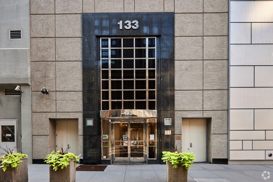 More Photos Of 722 Lexington Ave, New York Medical For Lease