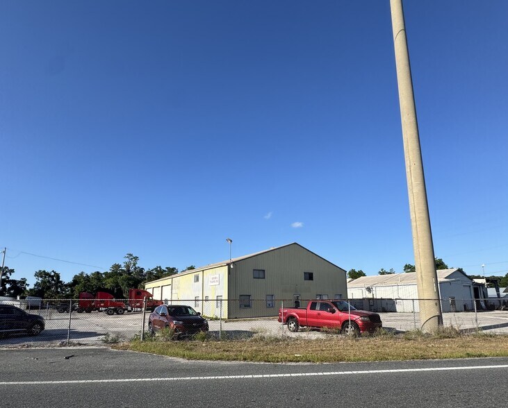 Primary Photo Of 14439 County Rd 44 Rd, Grand Island Distribution For Lease