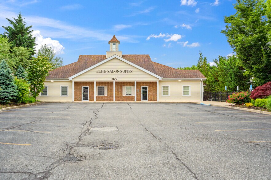 Primary Photo Of 2170 Joshuas Path, Hauppauge Freestanding For Sale