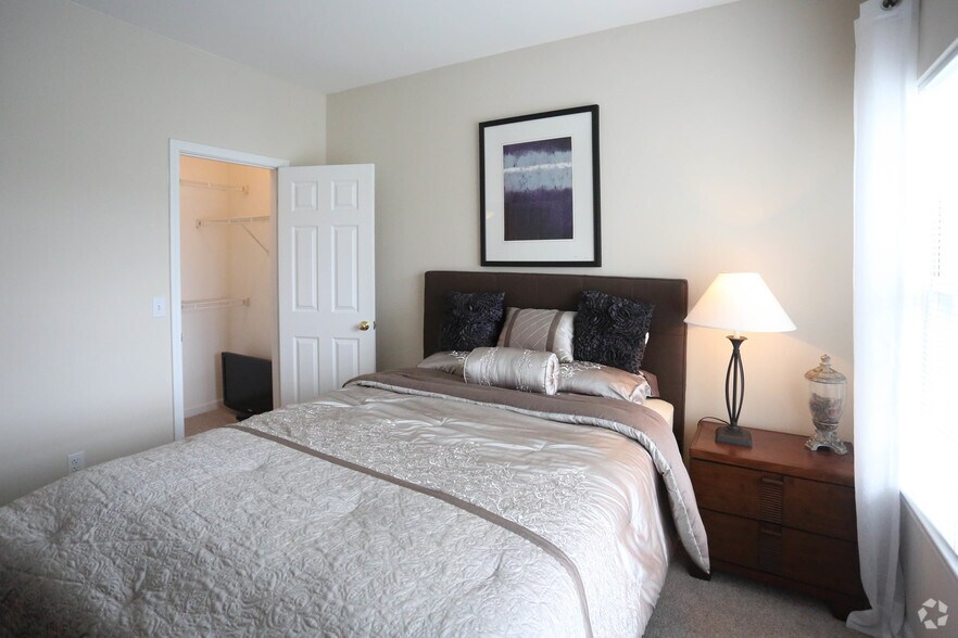 More Photos Of 1200 Greenfield Pl, O'Fallon Apartments For Sale