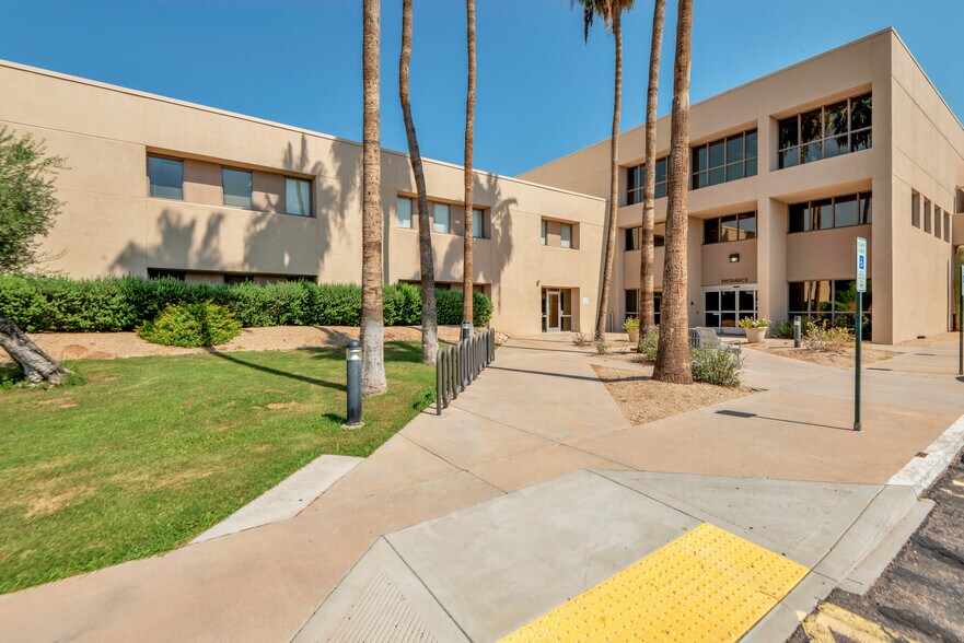 More Photos Of 10250 N 92nd St, Scottsdale Medical For Lease