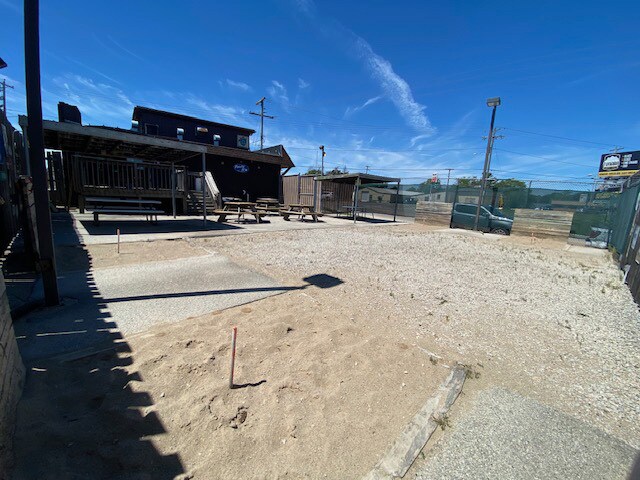 More Photos Of 1803 Main St, Green Bay Bar For Sale