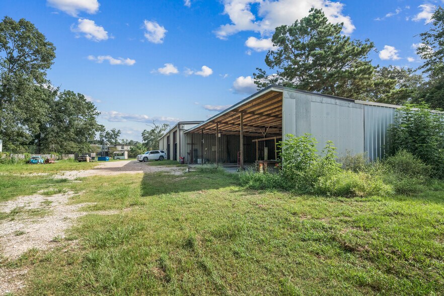 More Photos Of 19962 Lowe Ln, New Caney Manufacturing For Sale
