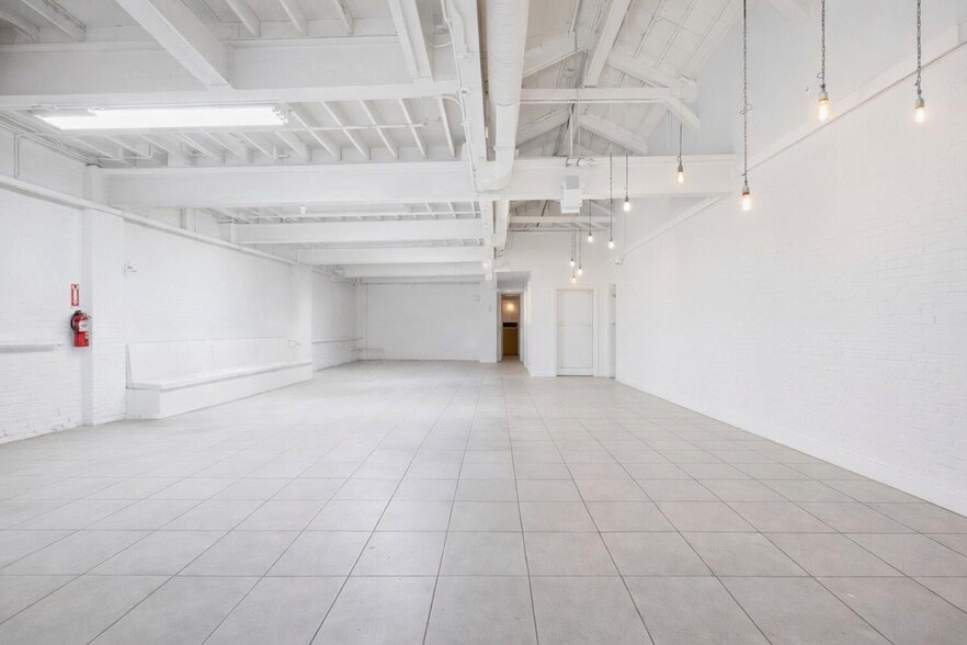 More Photos Of 1031 Grand St, Brooklyn Warehouse For Lease