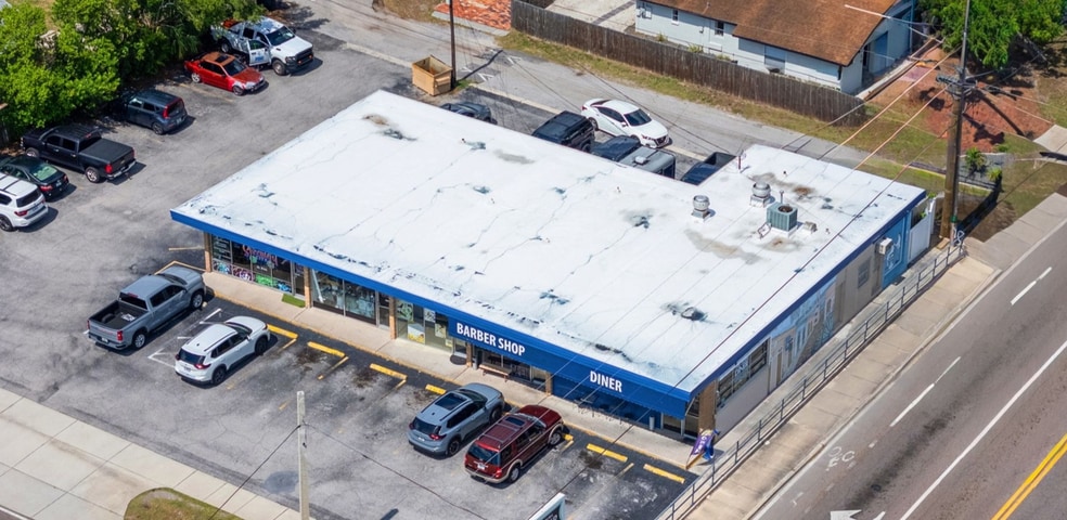More Photos Of 2942 49th St N, Saint Petersburg General Retail For Sale