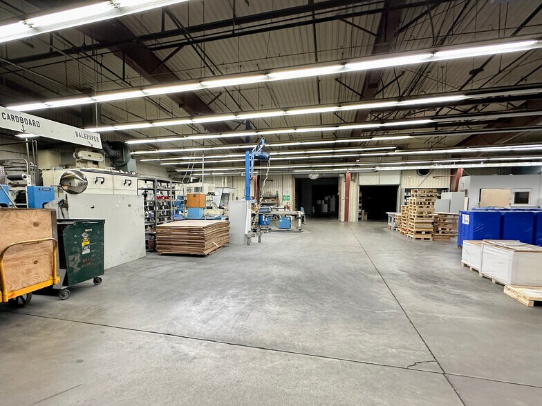 More Photos Of 1185 S Knowles Ave, New Richmond Manufacturing For Sale